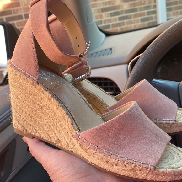 Vince Camuto Blush Pink Espadrilles Wedges 6M 36.5 Sandals Shoes NWOT - Picture 3 of 9